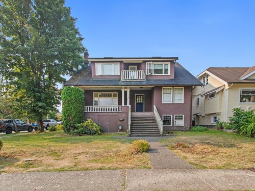4606 11Th Avenue W, Vancouver, BC - Outdoor