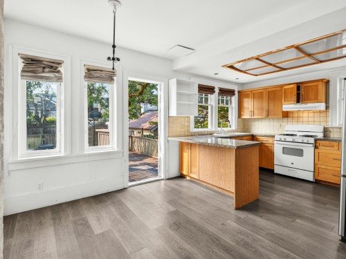 4606 11Th Avenue W, Vancouver, BC - Indoor Photo Showing Kitchen With Double Sink