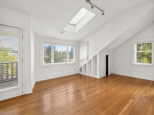 4606 11Th Avenue W, Vancouver, BC - Indoor Photo Showing Other Room