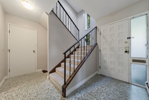 2270 Dawes Hill Road, Coquitlam, BC - Indoor Photo Showing Other Room