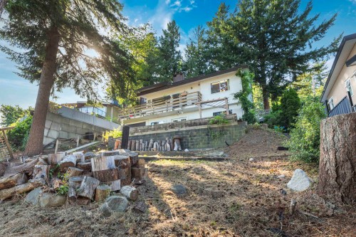 2270 Dawes Hill Road, Coquitlam, BC - Outdoor
