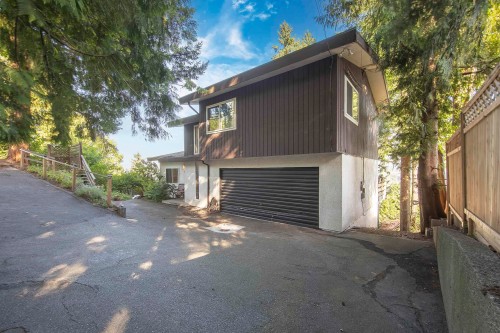 2270 Dawes Hill Road, Coquitlam, BC - Outdoor