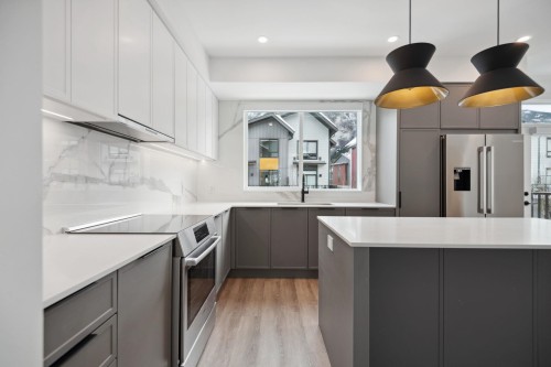 38073 Helm Way, Squamish, BC 