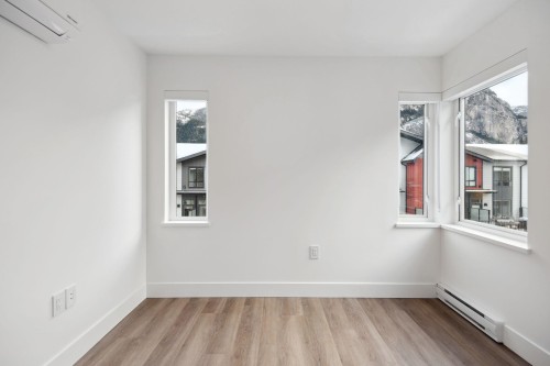 38073 Helm Way, Squamish, BC 