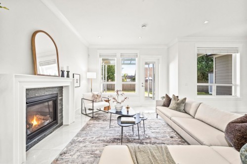6114 49B Avenue, Delta, BC - Indoor Photo Showing Living Room With Fireplace