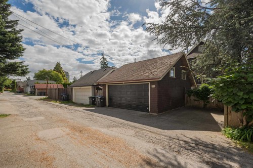 819 Eighth Avenue, New Westminster, BC 
