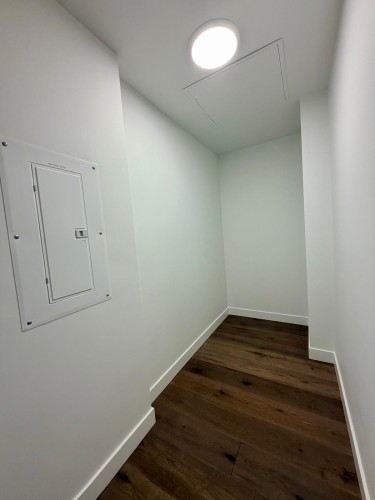 8120 Oak Street, Vancouver, BC 