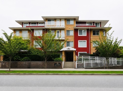 402-1990 Westminster Avenue  Port Coquitlam, BC V3B 1E8