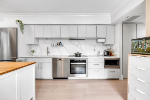7709 Granville Street, Vancouver, BC 