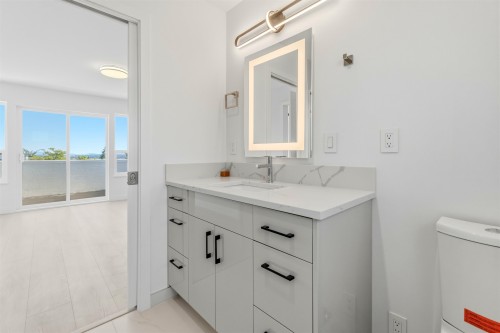 1761 57Th Avenue E, Vancouver, BC 