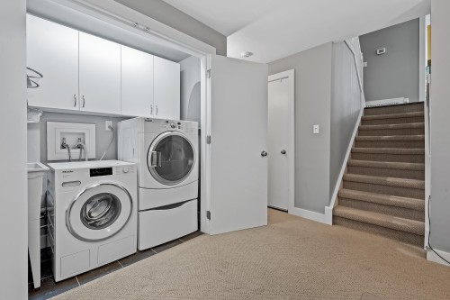 7965 Burnfield Crescent, Burnaby, BC 