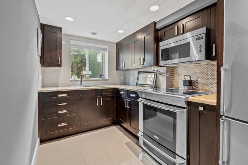 7965 Burnfield Crescent, Burnaby, BC 