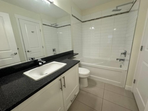 203-11580 223 St, Maple Ridge, BC - Indoor Photo Showing Bathroom