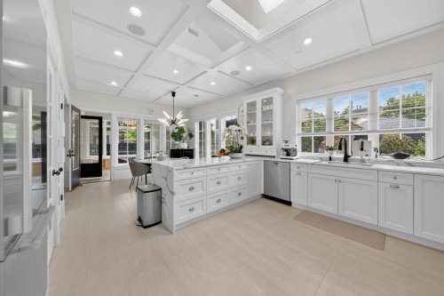 2599 36Th Avenue W, Vancouver, BC 