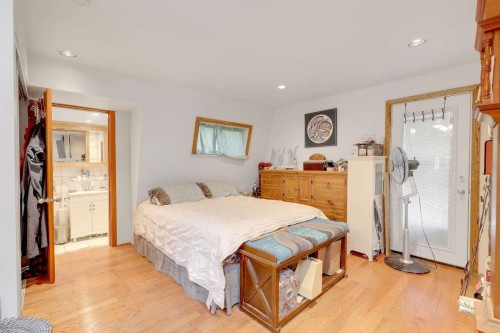 11428 207 Street, Maple Ridge, BC - Indoor Photo Showing Bedroom