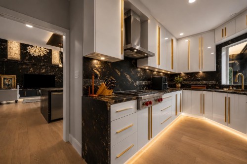 1404 Charlotte Crescent, Anmore, BC 