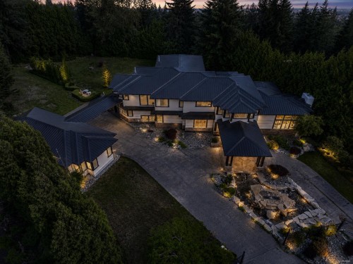 1404 Charlotte Crescent, Anmore, BC 