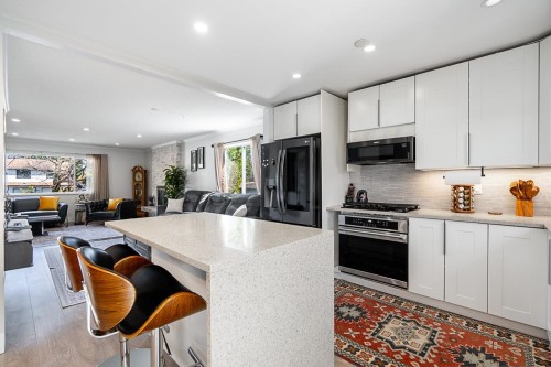 2333 Kirkstone Road, North Vancouver, BC 
