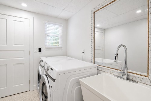 2333 Kirkstone Road, North Vancouver, BC 