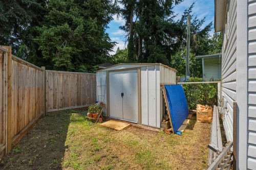 1-4514 Sunshine Coast Highway, Sechelt, BC 
