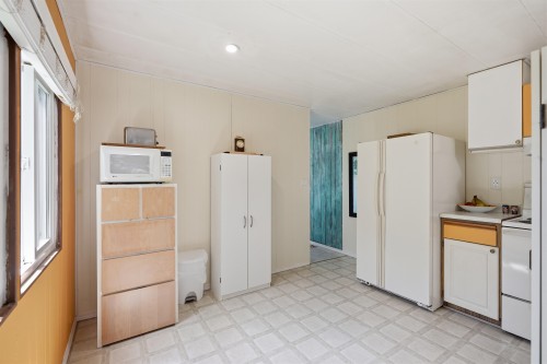 1-4514 Sunshine Coast Highway, Sechelt, BC 