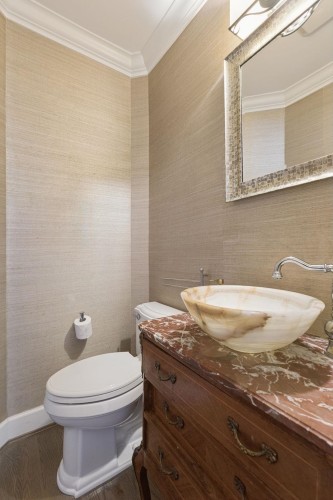 6339 Douglas Street, West Vancouver, BC 