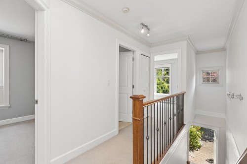 6339 Douglas Street, West Vancouver, BC 