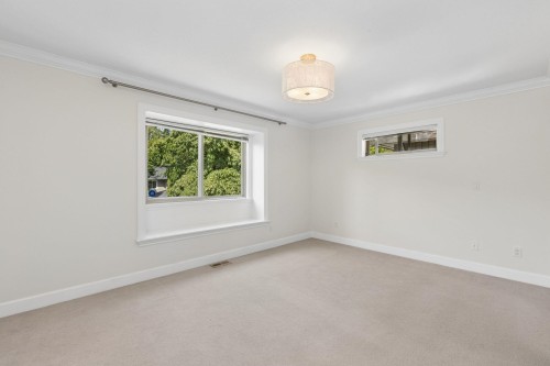 6339 Douglas Street, West Vancouver, BC 