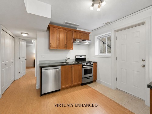 6339 Douglas Street, West Vancouver, BC 