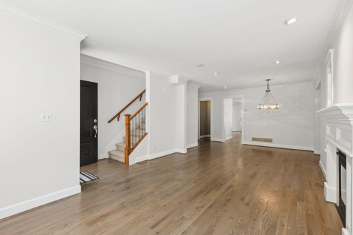 6339 Douglas Street, West Vancouver, BC 