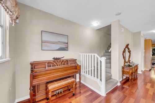 6-320 Decaire Street, Coquitlam, BC 