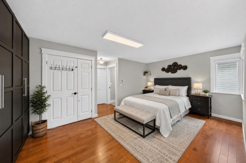 5591 Oliver Drive, Richmond, BC - Indoor Photo Showing Bedroom