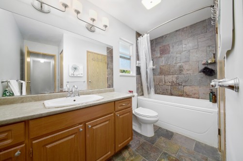 22130 River Bend, Maple Ridge, BC 