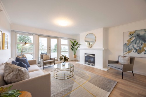 409-3580 41 W, Vancouver, BC - Indoor Photo Showing Living Room With Fireplace