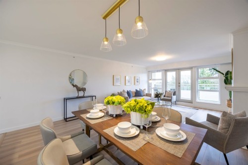 409-3580 41 W, Vancouver, BC - Indoor Photo Showing Dining Room