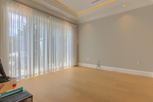 4820 Fortune Avenue, Richmond, BC - Indoor Photo Showing Other Room
