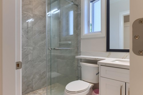 4820 Fortune Avenue, Richmond, BC - Indoor Photo Showing Bathroom