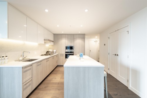 709-8160 Mcmyn Way, Richmond, BC 