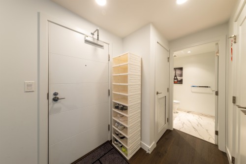709-8160 Mcmyn Way, Richmond, BC 