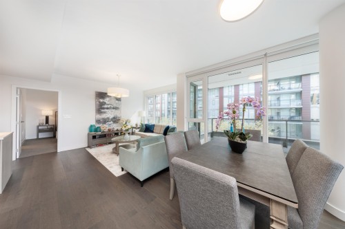 709-8160 Mcmyn Way, Richmond, BC 