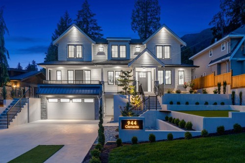 944 Clements Avenue, North Vancouver, BC 