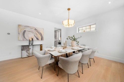 944 Clements Avenue, North Vancouver, BC 