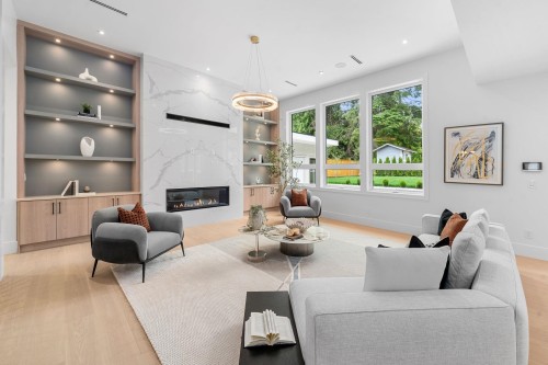 944 Clements Avenue, North Vancouver, BC 