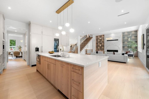 944 Clements Avenue, North Vancouver, BC 