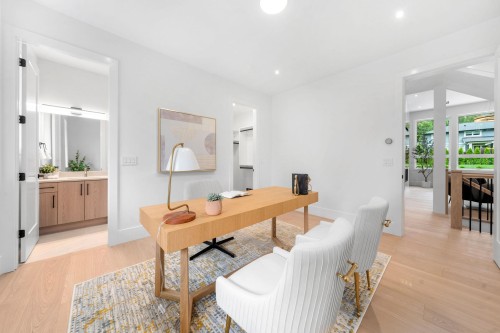 944 Clements Avenue, North Vancouver, BC 