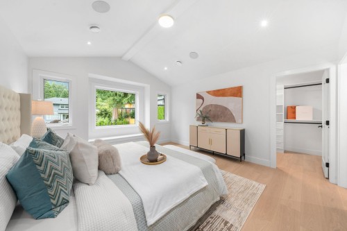 944 Clements Avenue, North Vancouver, BC 