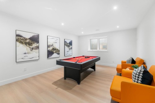 944 Clements Avenue, North Vancouver, BC 