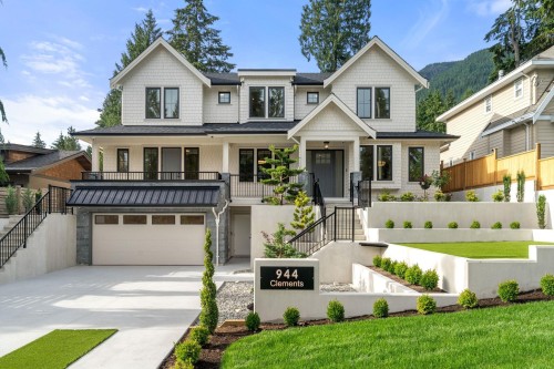 944 Clements Avenue, North Vancouver, BC 