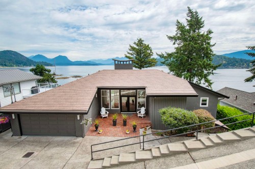 354 Avalon Drive, Gibsons, BC 