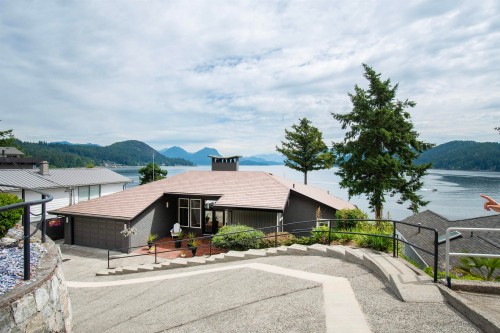 354 Avalon Drive, Gibsons, BC 